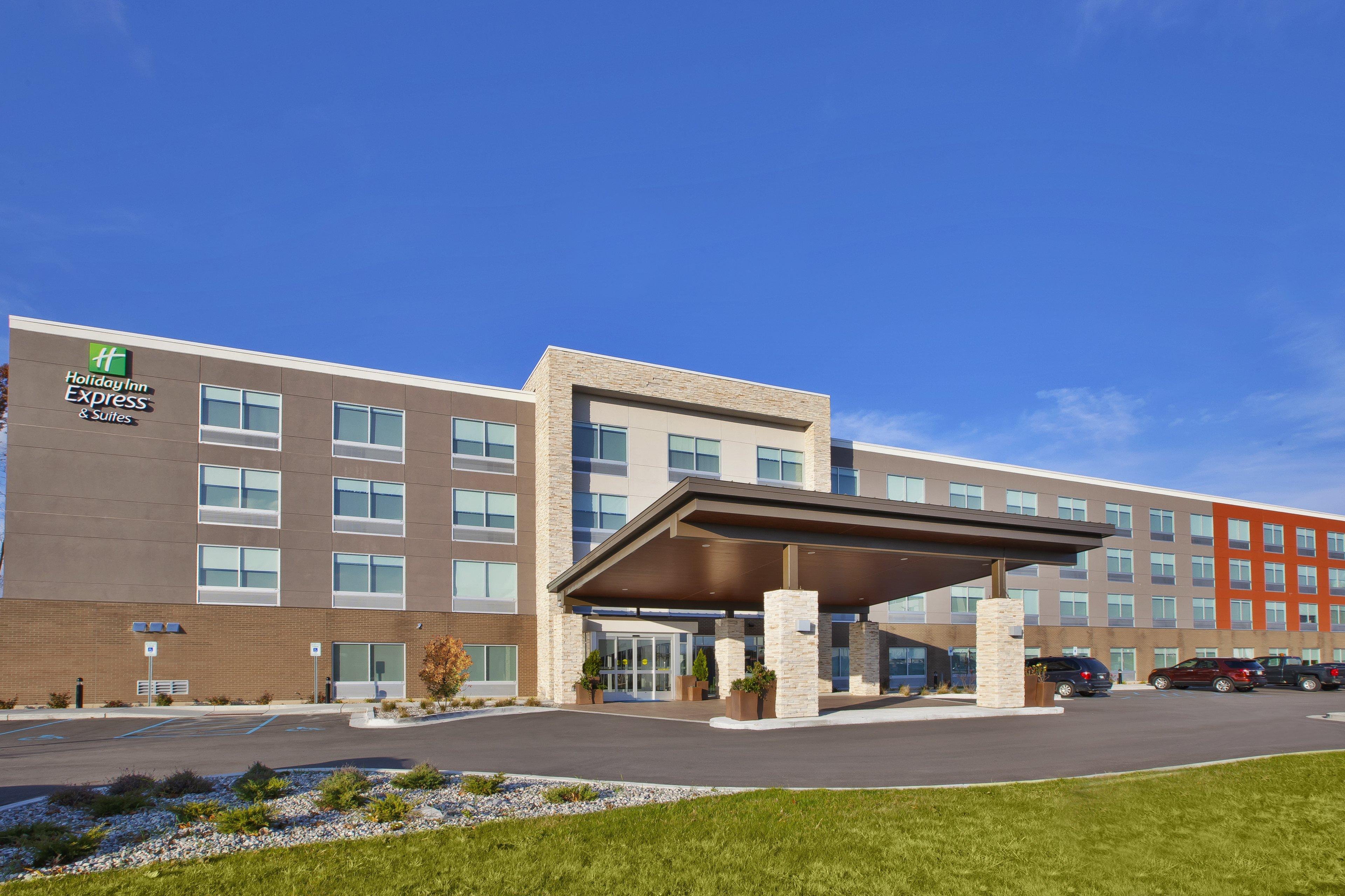 Express & Grand Rapids Airport North By Ihg