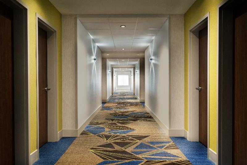 Express & Grand Rapids Airport North By Ihg Hotel 2*